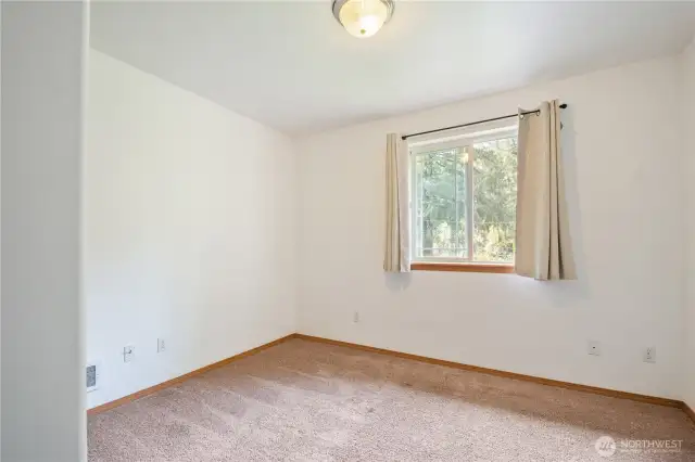 Upper bedroom