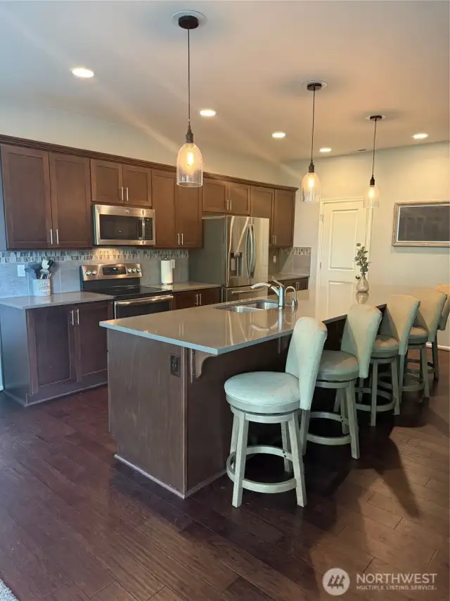 Another view of kitchen with 12' island