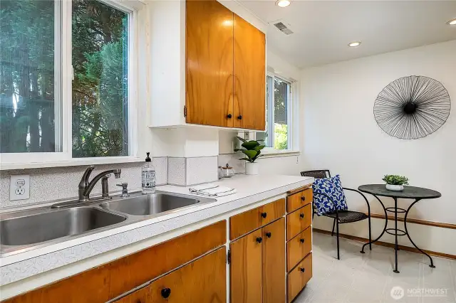 Lower level kitchen, with an eating space too