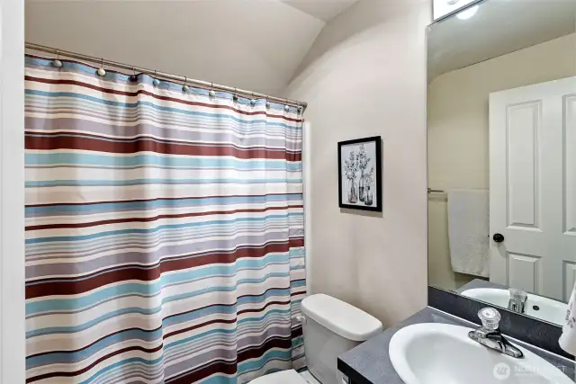 Full bath off primary