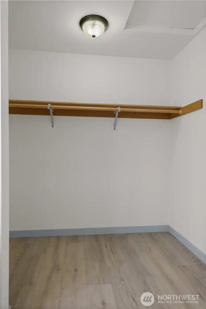 Master Bed walk-in closet