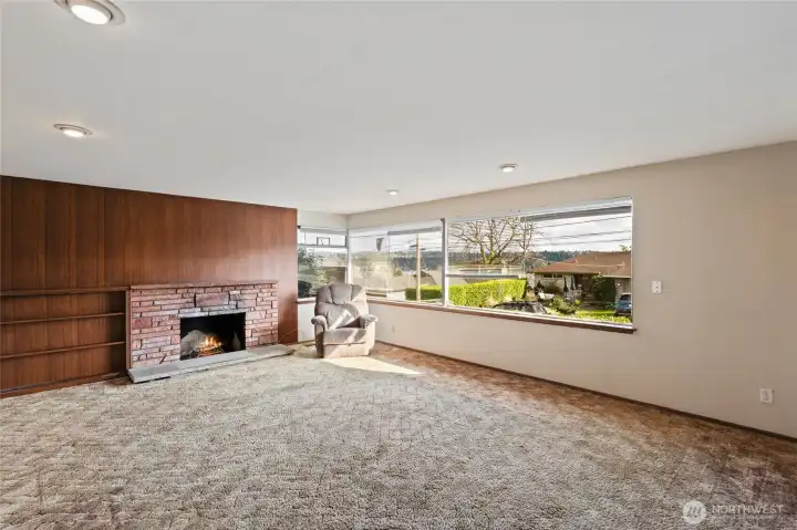 Spacious living room.