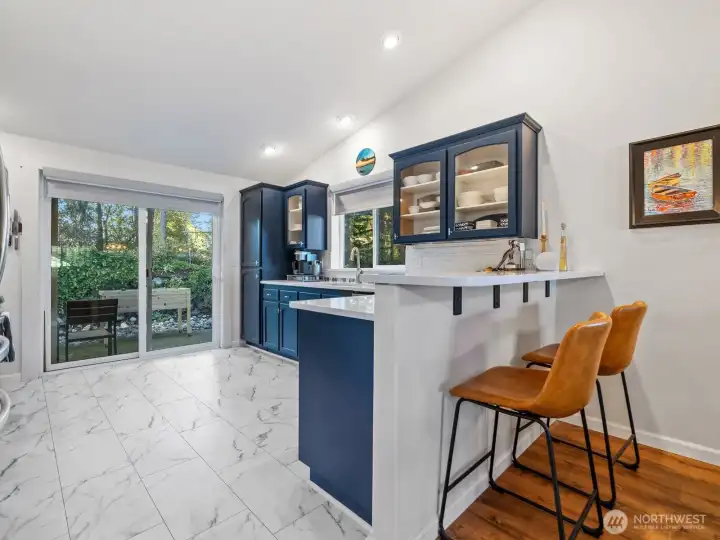 Bar area is great for entertaining