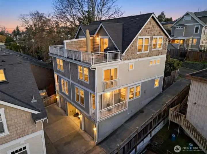 A heated driveway in Seattle? That’s right—this home has it all. You’ll be ready for that rare snowy day!