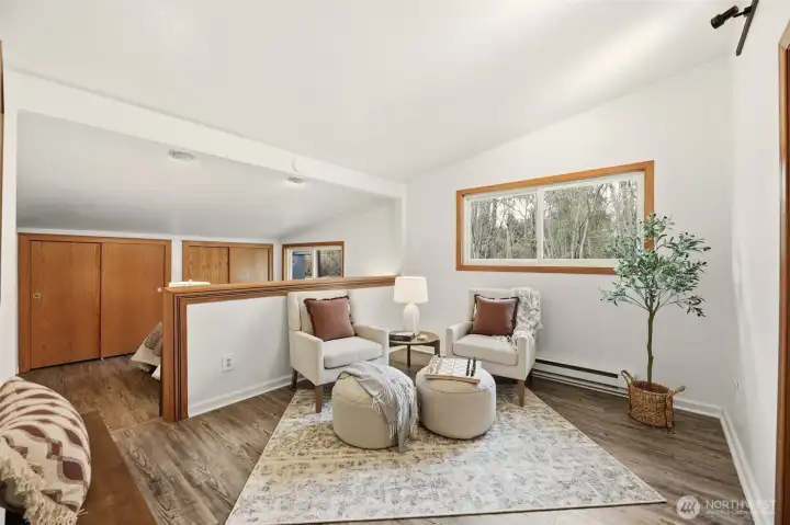 Primary En Suite Sitting Area