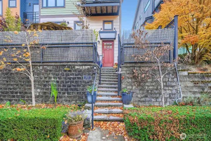 Private and secure entrance gives an extra layer of reassurance.