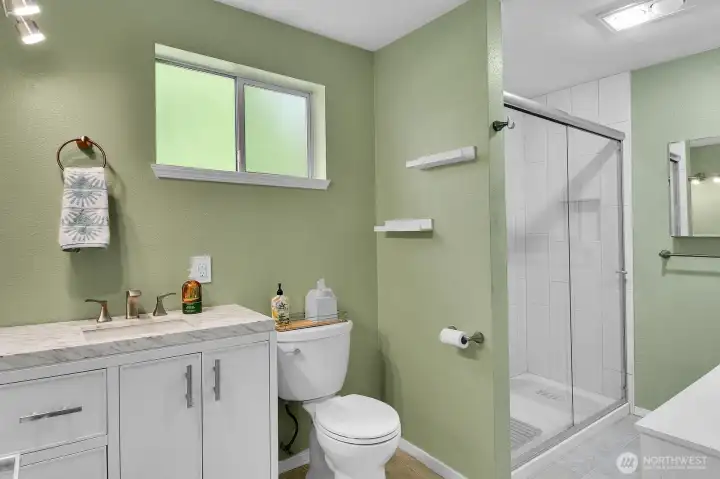 Mainfloor 3/4 Bath & Laundry Room