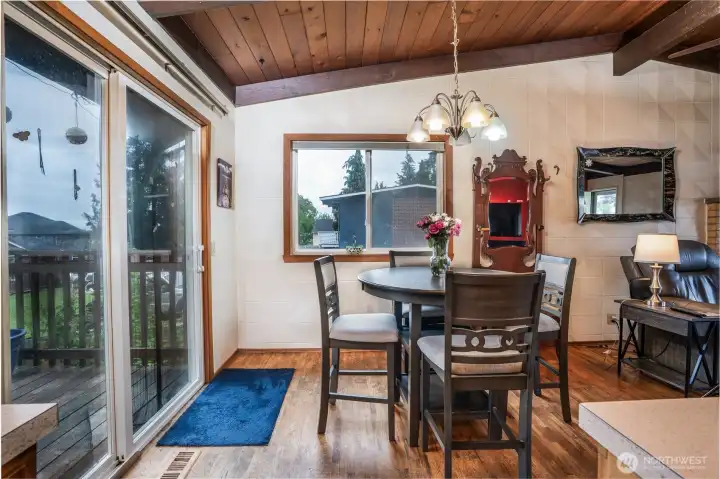 Dining off kitchen