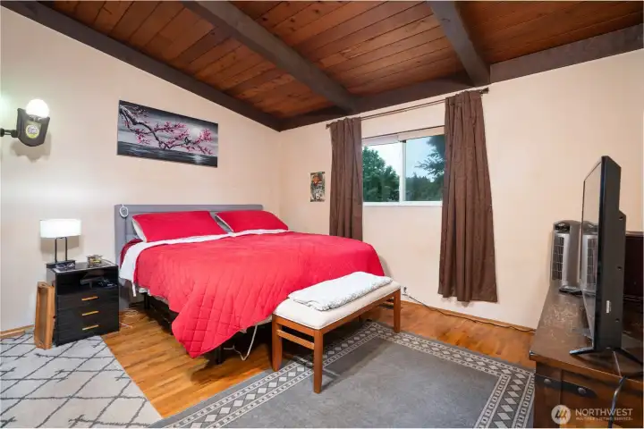 Upstairs bedroom 1