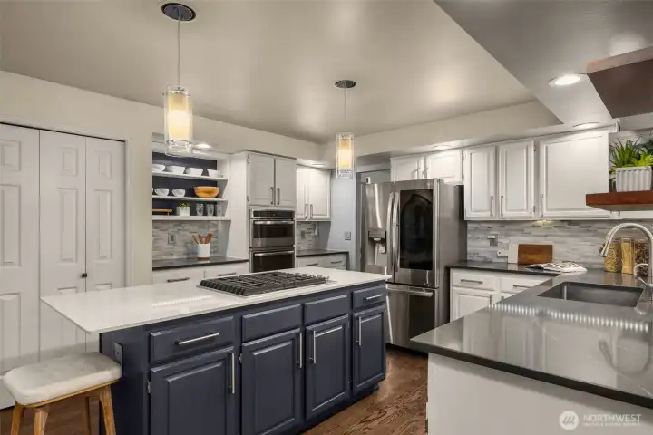KItchen Island was use Dekton Made in Spain