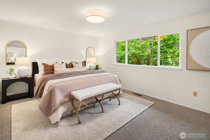 Large primary ensuite