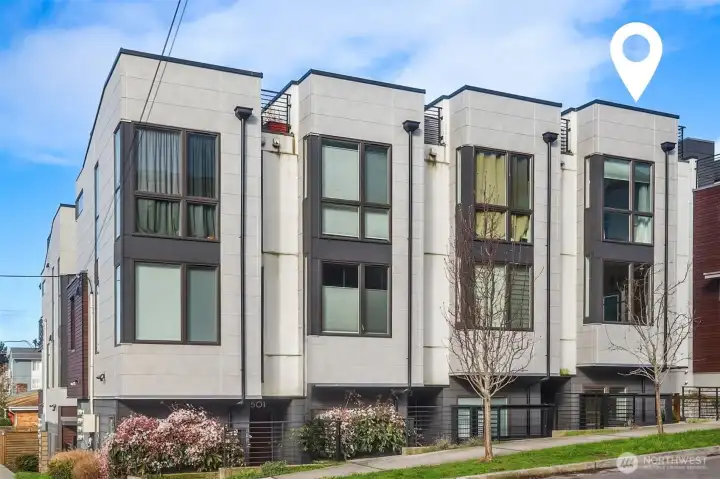 End unit townhome. End unit townhome.