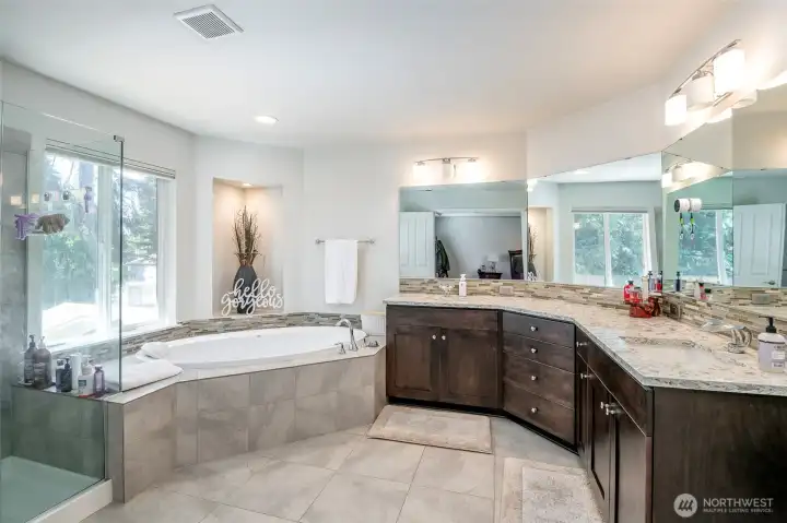 5pc primary bathroom