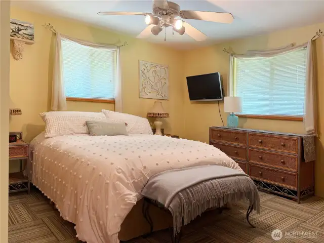 Main bedroom.