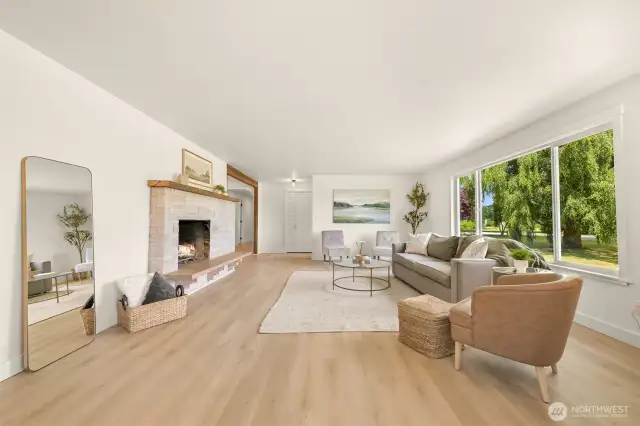 Same flooring throughout makes everything feel even bigger