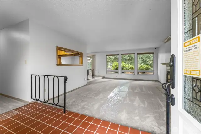 Foyer/Living room