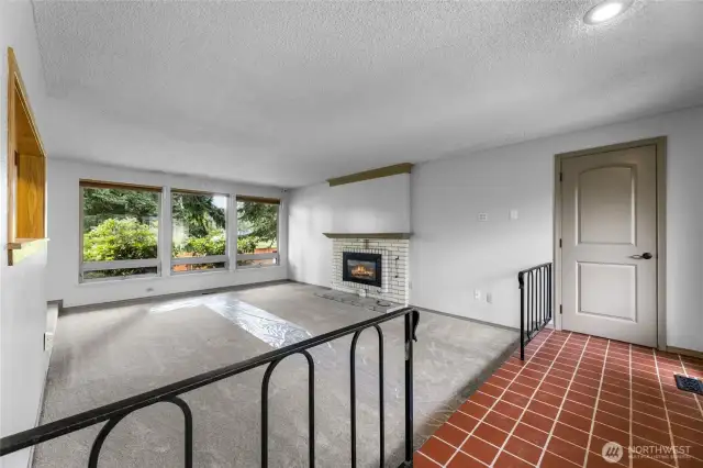 Foyer/Living room