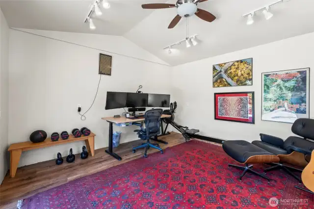 Studio / office