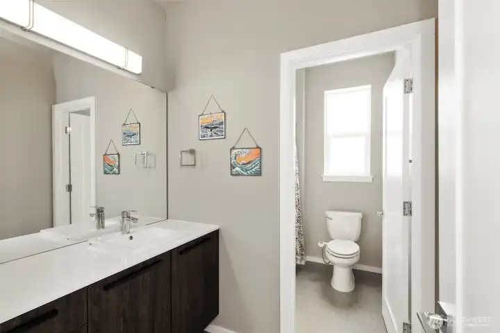 Full Guest Bathroom
