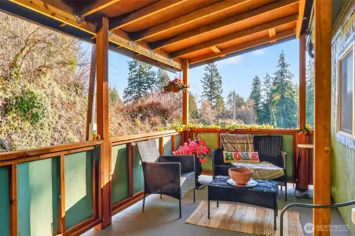 Private Covered Back Porch with stairs to back yard