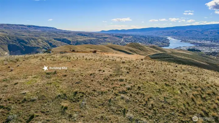 Panoramic Columbia River views from this elevated 20-acre homesite overlooking the Wenatchee Valley.