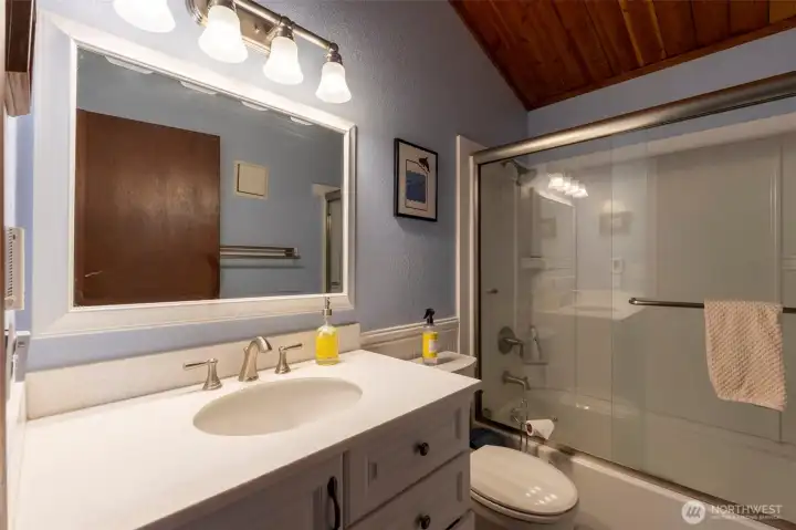 Upper Level Full Bathroom with Bathtub, Shower and Heated Floor