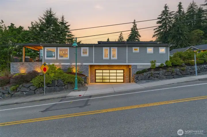 One level living in the heart of Gig Harbor WA make this custom home a must see on your list of best of the best. One level living in the heart of Gig Harbor WA make this custom home a must see on your list of best of the best.