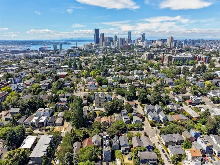 Great central location to all that Seattle living has to offer! Great central location to all that Seattle living has to offer!