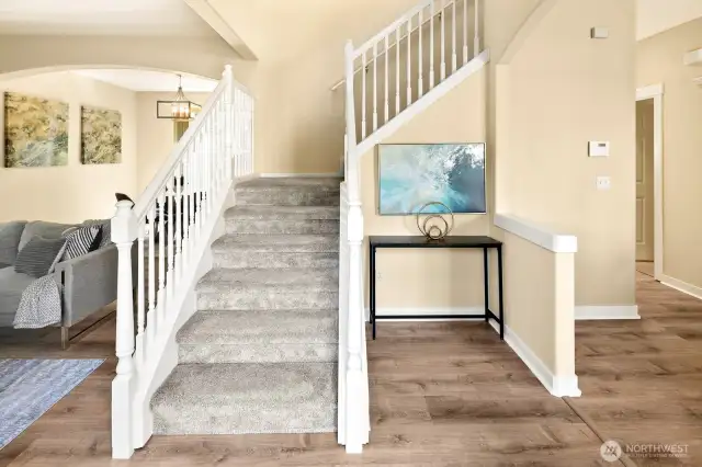 Flexible main level with seamless room to room transition!