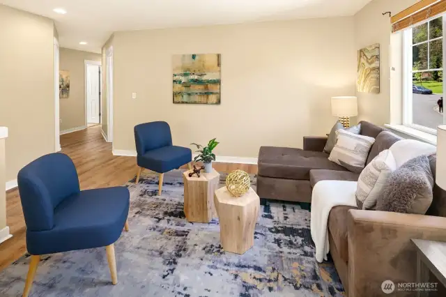 Fantastic loft space perfect for media or play!