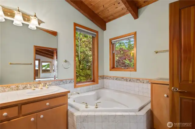 Primary Bath w/ Soaking Tub and Shower~