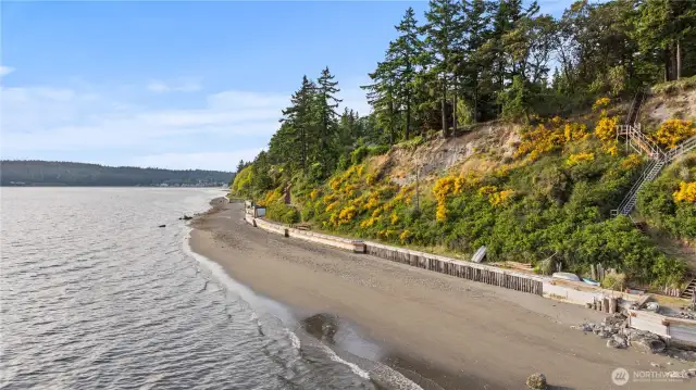 181' of Rich, Deep Water for Crab, Clams, Salmon and Shrimp~