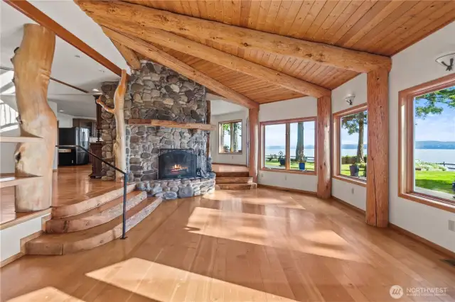 Open Family Room w/ 181 Degree-View on 181 Feet of Prime Bluff~