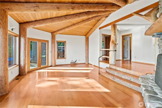 Hand-Crafted and Stunning Design~