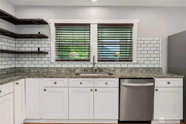Kitchen W/Eating Space