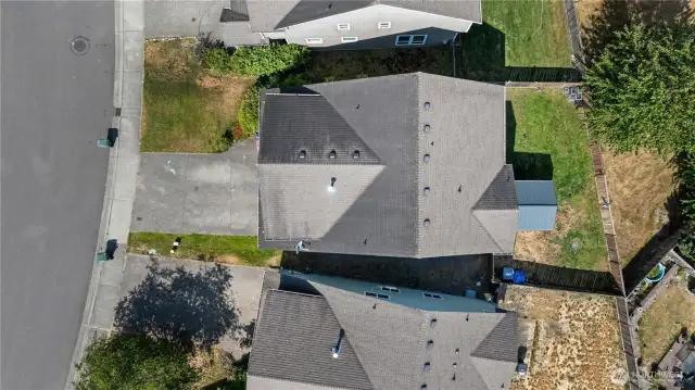 Overhead property view highlighting lot size and positioning