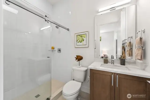 Guest ensuite