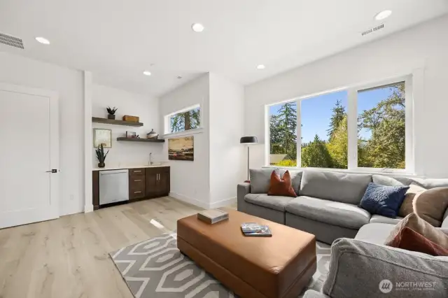 Bonus room with wet bar for informal gathering and/or media room.
