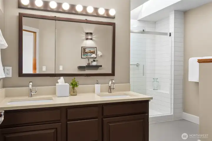Exquisite Primary Bath