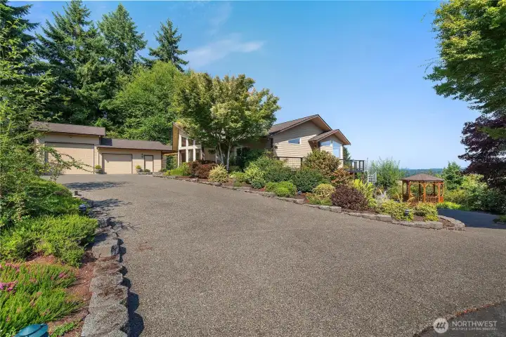 1,056 sq ft detached garage with RV bay.