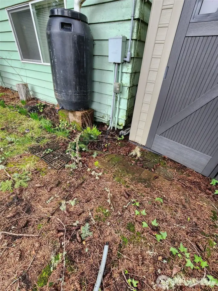 back yard ready for your hot tubbing