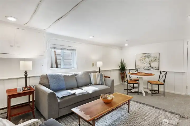 Lower level mother-in-law