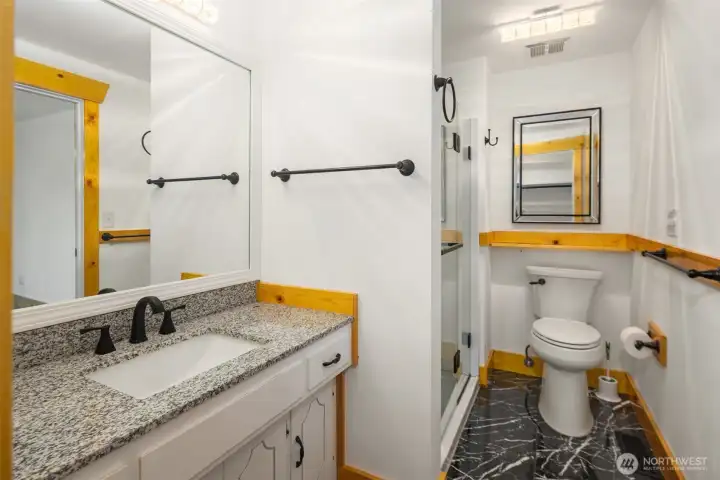 Ensuite Primary Bath