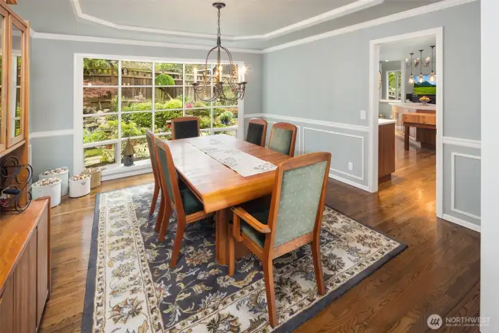 Formal dining space for those large group settings