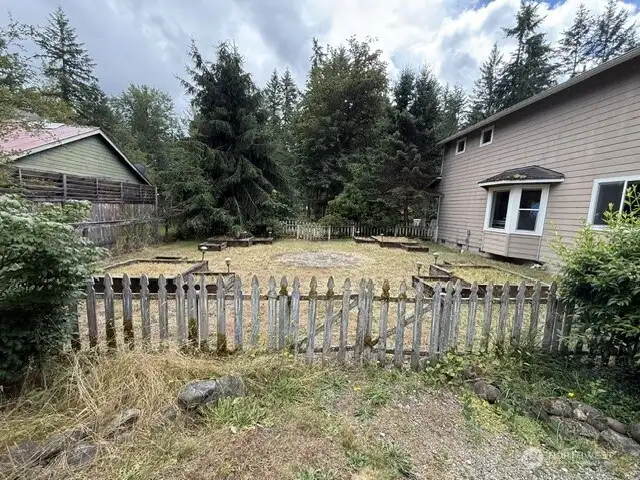 Garden with planter boxes