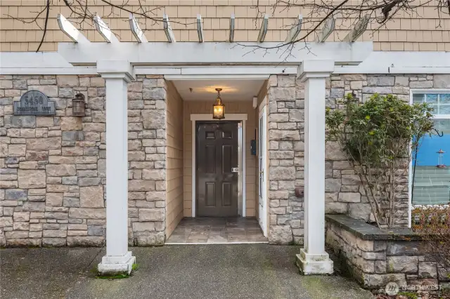 This boutique complex features a security entrance, elevator and secure common garage with storage.