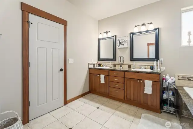 tile flooring in primary bathroom