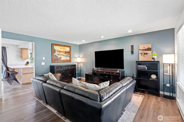 Bright and spacious living room