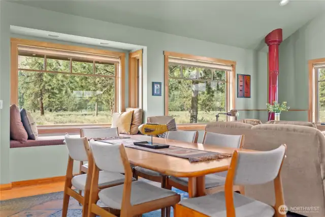 Easy elegance! Watch the moonbeams move through the trees and colorful sunsets create a lasting impression for gracious dining!