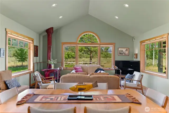 Sophisticated use of space! Designed for human scale. Protected view corridor through scattered ponderosa pines and open fields. Thank you Methow Conservancy!! The Feng Shui opens  and supports daily life and the  human experience!